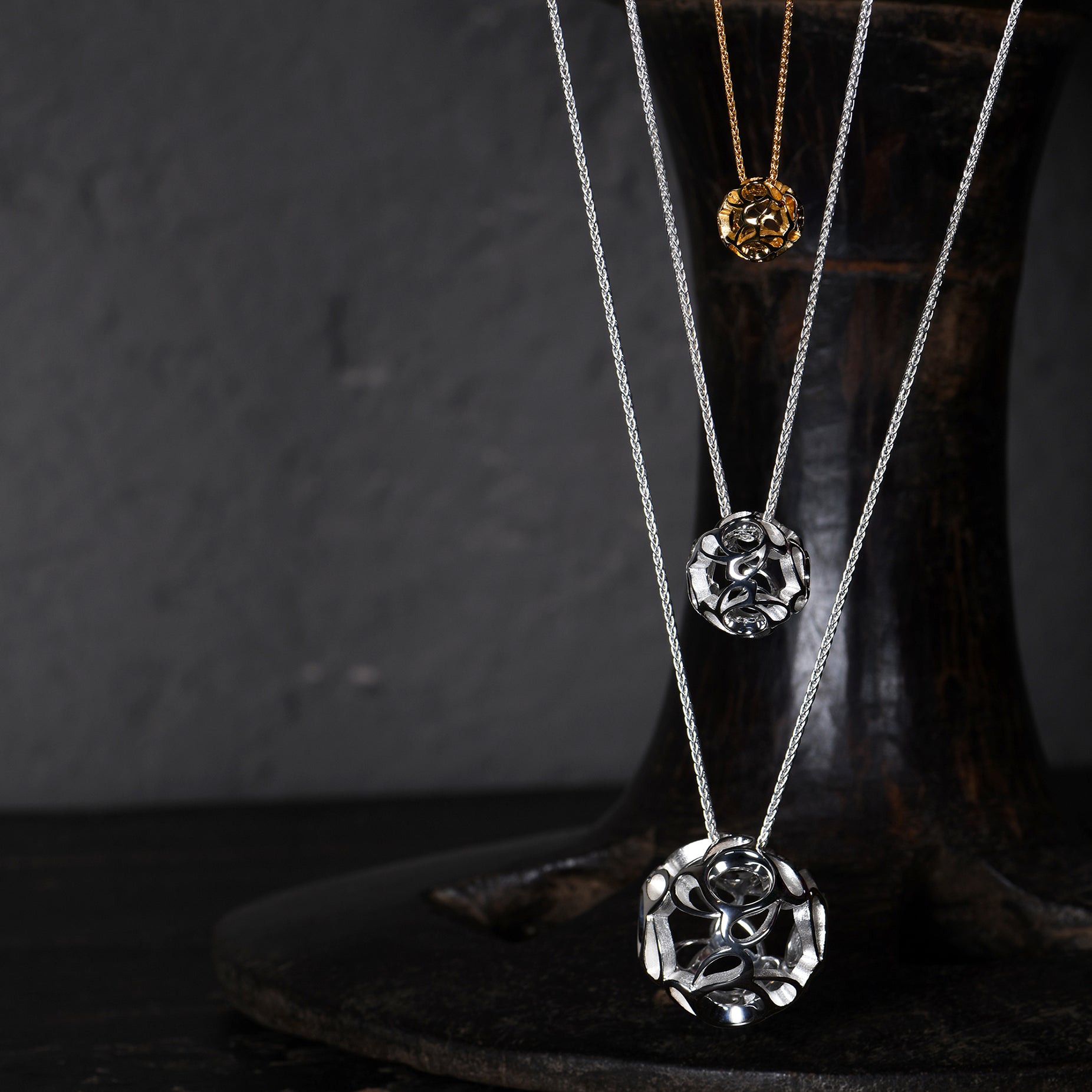 DIJE CICEK II POR YVONNE DOMENGE